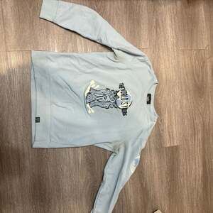 Denimicity 'The World Is Yours' Graphic Crewneck Sweatshirt Light Blue